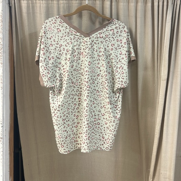 Mint Leopard Print Top - Ivy Jane - Picture 2 of 4